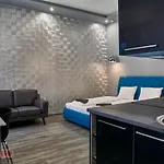 A13 - - Hostaid * Boedapest
