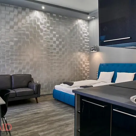 A13 - - Hostaid * Budapeşte